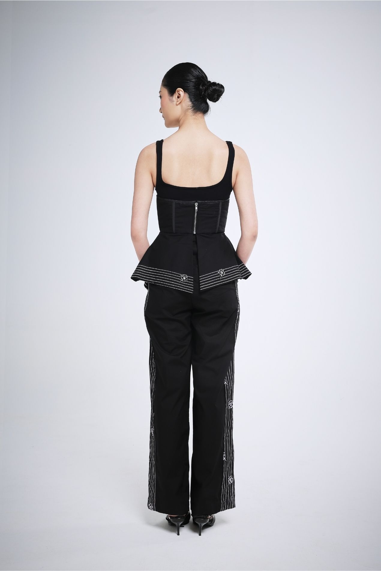 Black White Gella Batik Katun Corset | Oemah Etnik